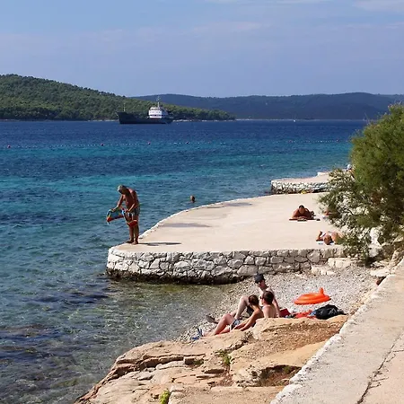 Apartment By The Sea Milna, Brac - 735 Milna (Brac)